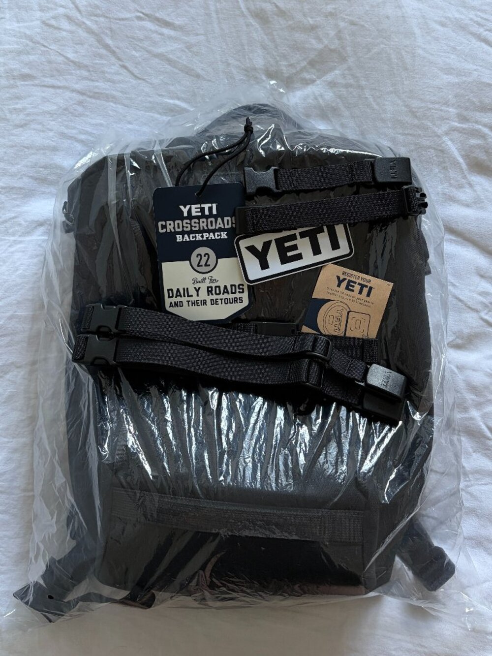 NWT! YETI Crossroads® 22L Carry On Backpack - Black